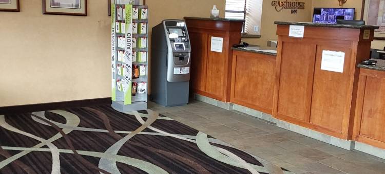 拉维什套房旅馆(Lavissh Inn and Suites)图片