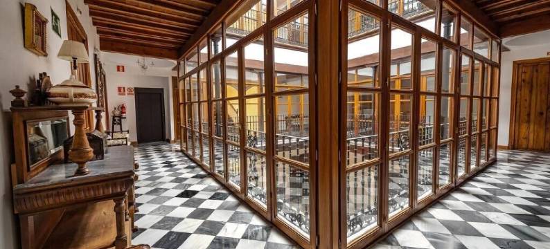 阿尔瓦法尼恩酒店(Alvar Fañez)图片