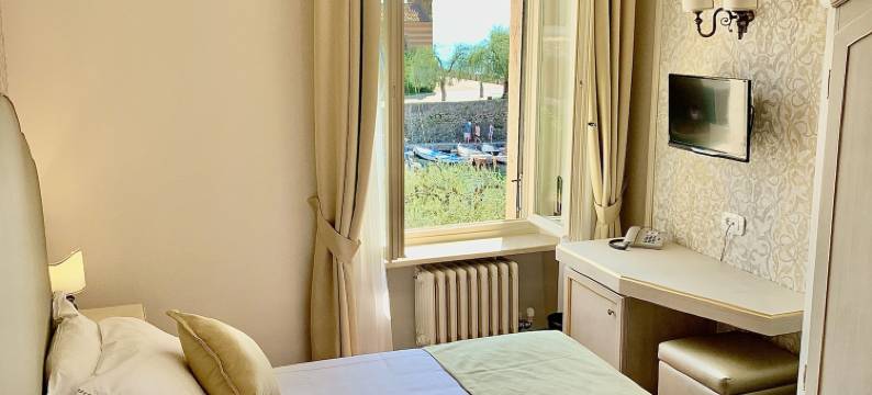 Gardesana酒店(Albergo Gardesana)图片