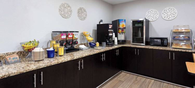 道格拉斯维尔亚特兰大费尔本路温德姆戴斯酒店(Days Inn by Wyndham Douglasville-Atlanta-Fairburn Road)图片