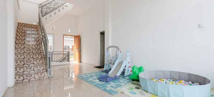 Urbanview Hotel Sky Batu Malang by RedDoorz图片