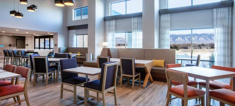 拉格兰德希尔顿欢朋套房酒店(Hampton Inn & Suites by Hilton la Grande)图片
