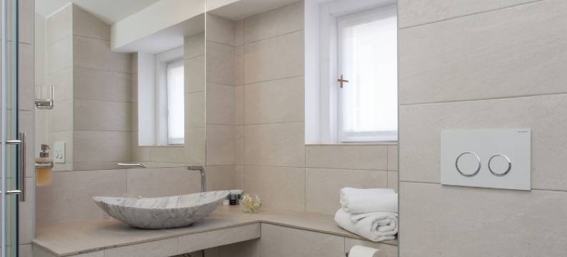 克拉里萨宫客房酒店(Rooms Klarisa Palace)图片