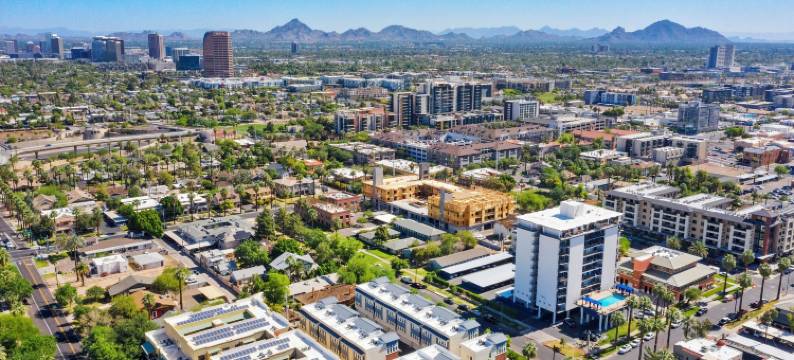 DTPHX时髦泳池边小屋(Funky Pool Side Cabana in Dtphx)图片