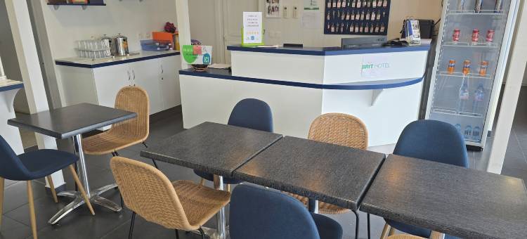 Brit Hotel Essentiel 普瓦捷 – 未来影城火车站(Brit Hotel Essentiel Poitiers Gare du Futuroscope)图片