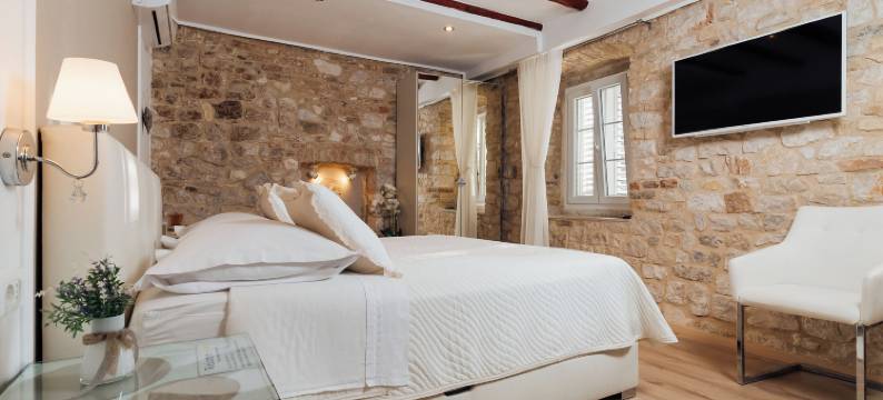 特罗吉尔之星别墅(Old Town Villa Trogir Stars with Free Parking)图片