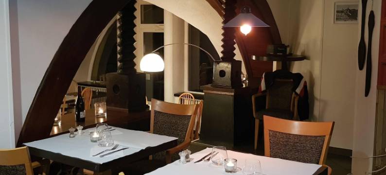 萨伏伊酒店(Savoy Hotel & Restaurant)图片