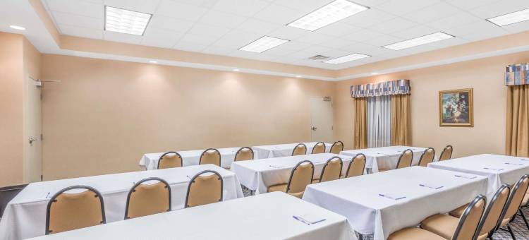 卡特斯维尔呗盟套房酒店(Baymont by Wyndham Cartersville)图片