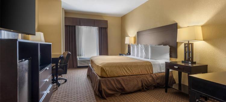 巴斯特罗普派恩斯贝斯特韦斯特酒店(Best Western Bastrop Pines Inn)图片