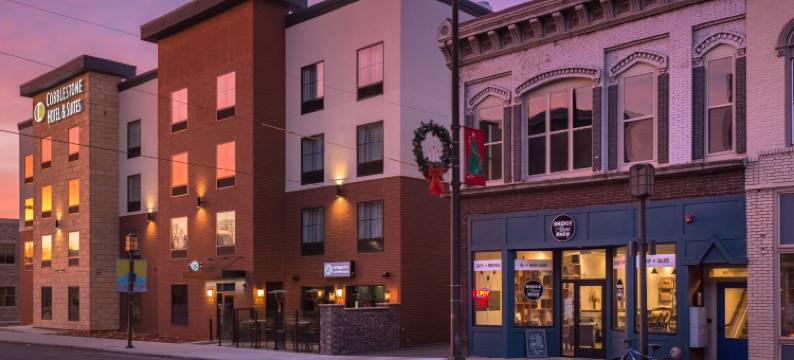 鹅卵石套房酒店-奇珀瓦福尔斯(Cobblestone Hotel & Suites - Chippewa Falls)图片