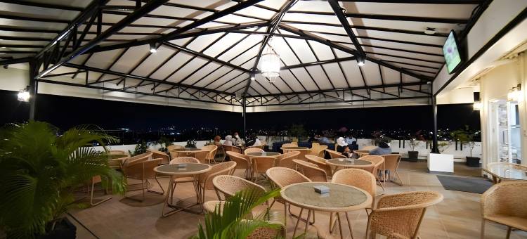 帕朗卡拉亚 M 巴哈拉酒店(M Bahalap Hotel)图片