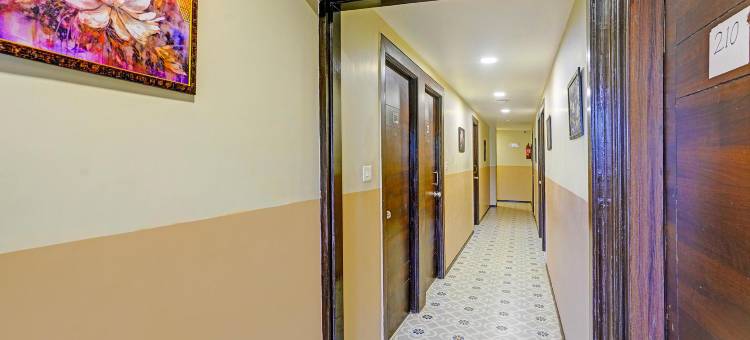 Fabhotel 奥贾斯旅馆(FabHotel Ojas Inn)图片