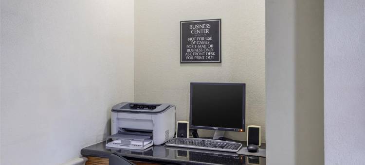 莱姆斯通贝斯特韦斯特套房酒店(Best Western Limestone Inn  Suites)图片