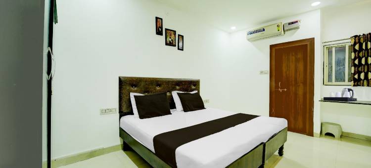 Hotel O Passport Office Indore Rudraksh Inn图片