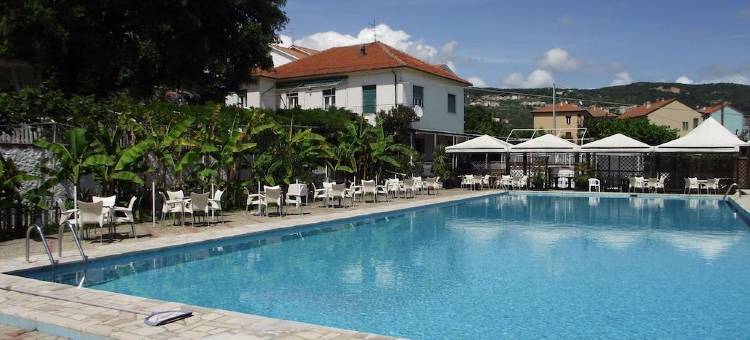 博尔戈德加丽乌利维2号度假村(Residence Il Borgo Degli Ulivi Resort)图片