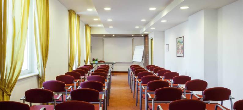 宜必思尚品巴里焦维纳佐酒店(Ibis Styles Bari Giovinazzo)图片