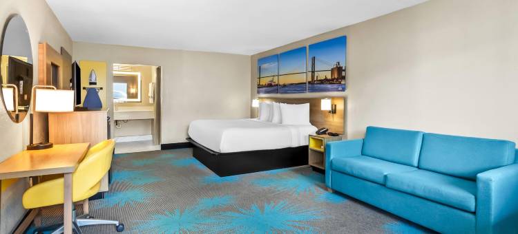 古斯克里克戴斯酒店(Days Inn by Wyndham Goose Creek)图片