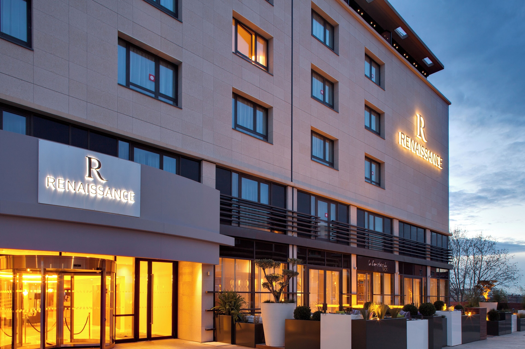 Renaissance Aix-en-Provence HotelOver view