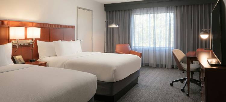 东路易斯威尔万怡酒店(Courtyard Louisville East)图片