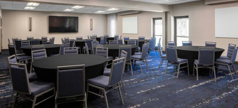 威廉斯堡布希花园区万怡酒店(Courtyard Williamsburg Busch Gardens Area)图片