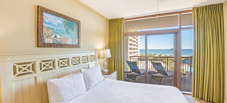 Ocean Views and Amazing Amenities - Exquisite Beachfront Oasis图片