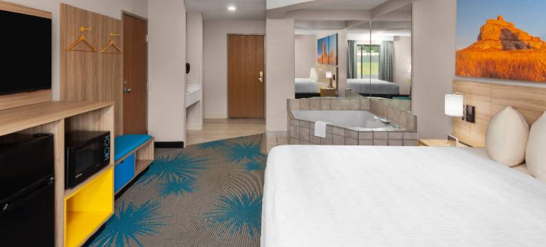 鹰河戴斯酒店(Days Inn by Wyndham Eagle River)图片