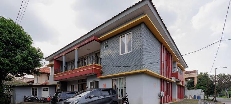 红多兹酒店-近西洛亚姆卡拉瓦奇3号(RedDoorz Near Siloam Karawaci 3)图片