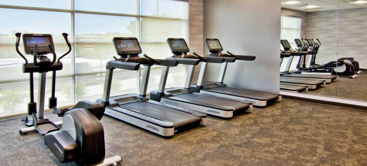 纳什维尔机场万枫酒店及套房(Fairfield Inn & Suites Nashville Airport)图片