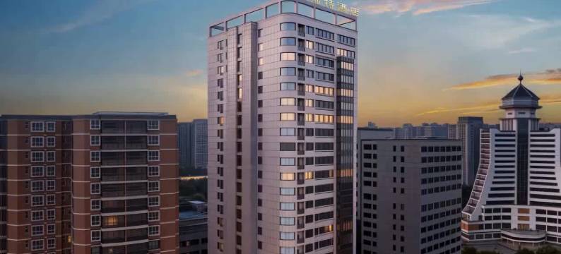 贵州峰润喀斯特酒店(甲秀楼青云市集店)图片