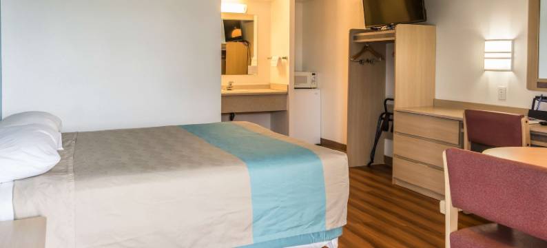 奥勒冈奥尔巴尼6号汽车旅馆(Motel 6 Albany, or)图片