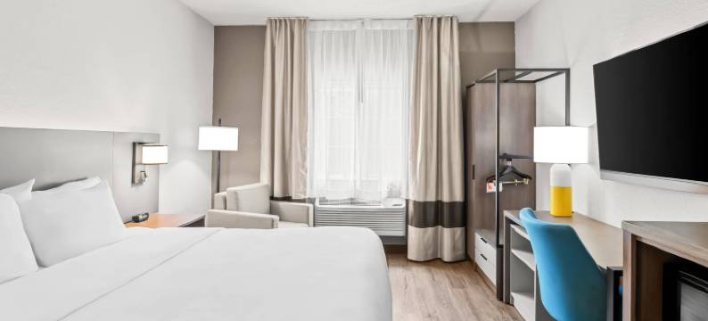 贝尔维尤-奥马哈奥弗特空军基地舒适套房酒店(Comfort Inn & Suites Bellevue - Omaha Offutt AFB)图片