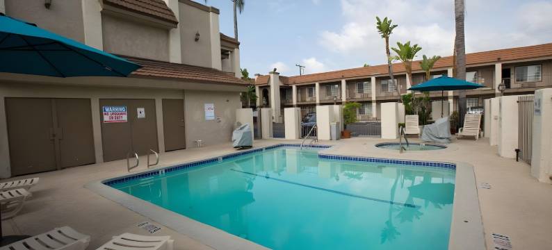 阿纳海姆皇后旅馆(Queens Inn Anaheim)图片