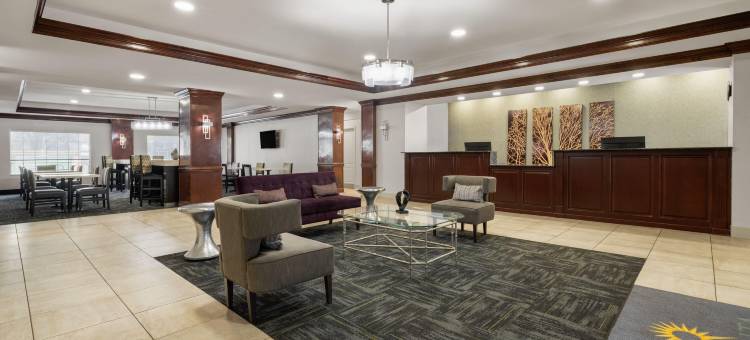 萨凡纳机场普勒拉昆塔温德姆套房酒店(La Quinta Inn & Suites by Wyndham Savannah Airport - Pooler)图片