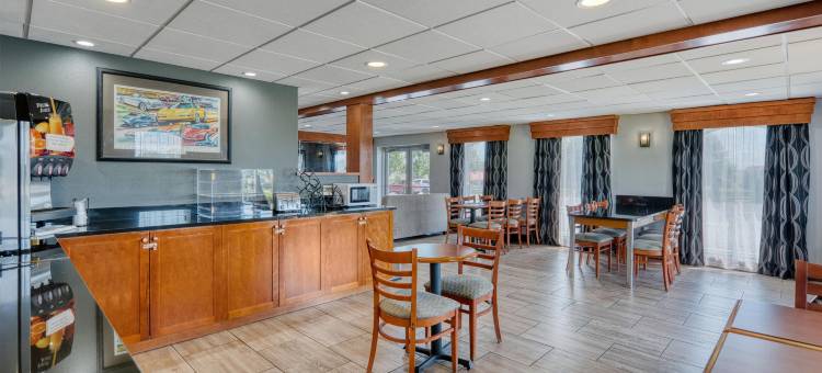 鲍灵格林北贝斯特韦斯特SureStay酒店(SureStay Hotel by Best Western Bowling Green North)图片