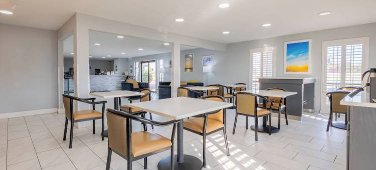格兰伯里戴斯酒店(Days Inn by Wyndham Granbury)图片