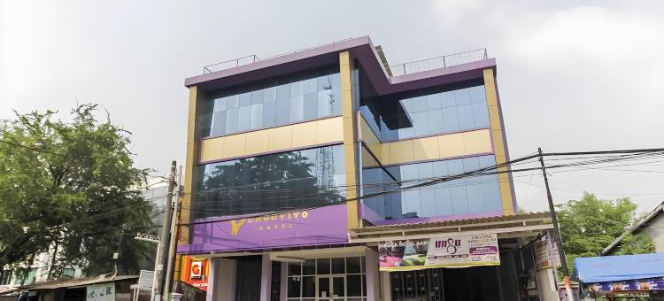 红门Plus酒店-近斯塔逊贝卡斯(RedDoorz Plus Near Stasiun Bekasi)图片