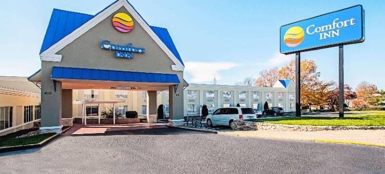 福尔斯彻奇舒适酒店-泰森斯角(Comfort Inn Falls Church - Tysons Corner)图片