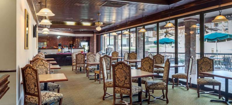 马格努森大酒店及会议中心(Magnuson Grand Hotel and Conference Center Tyler)图片