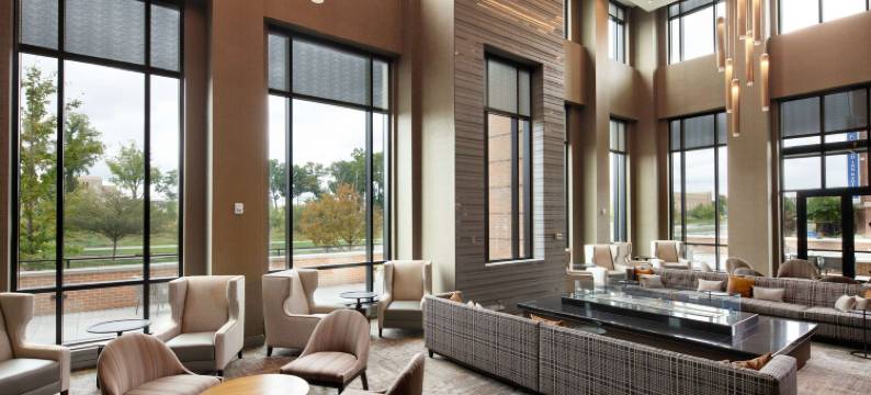 南本德希尔顿大使套房酒店(Embassy Suites by Hilton South Bend at Notre Dame)图片