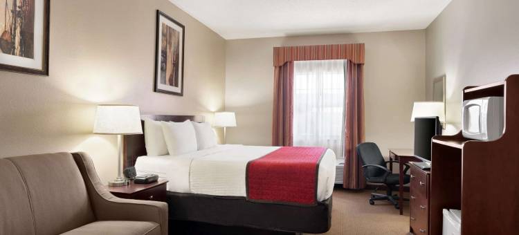 伊丽莎白敦华美达酒店(Ramada by Wyndham Elizabethtown)图片