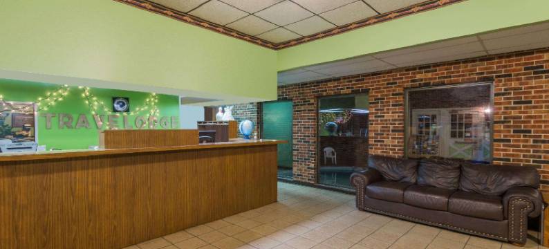 普拉特城机场Travelodge by Wyndham酒店(Travelodge by Wyndham Airport Platte City)图片