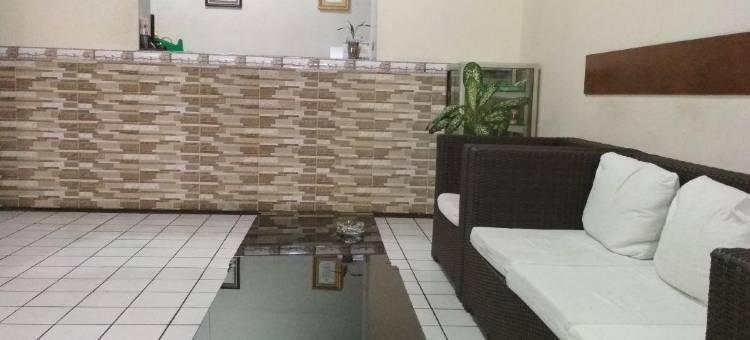 苏木贝尔瓦拉斯酒店(Hotel Sumber Waras)图片