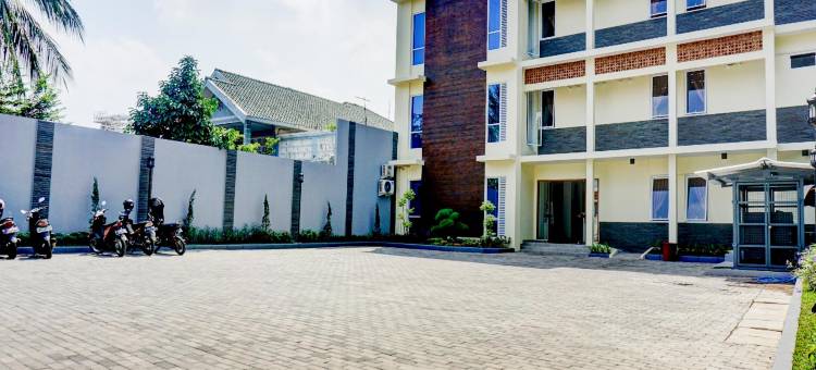 OYO 90629 斯伦森之家酒店(OYO 90629 the Home Srengseng)图片