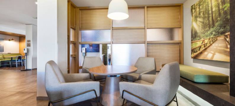 旧金山机场Oyster Point万豪万枫酒店及套房(Fairfield Inn & Suites San Francisco Airport Oyster Point Area)图片