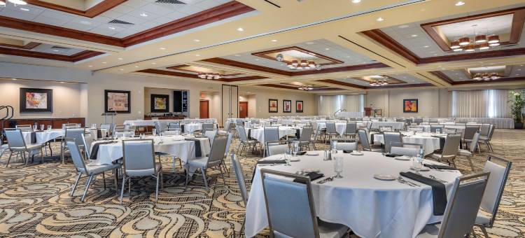 奥斯威戈船长贝斯特韦斯特优质酒店(Best Western Plus Oswego Hotel and Conference Center)图片