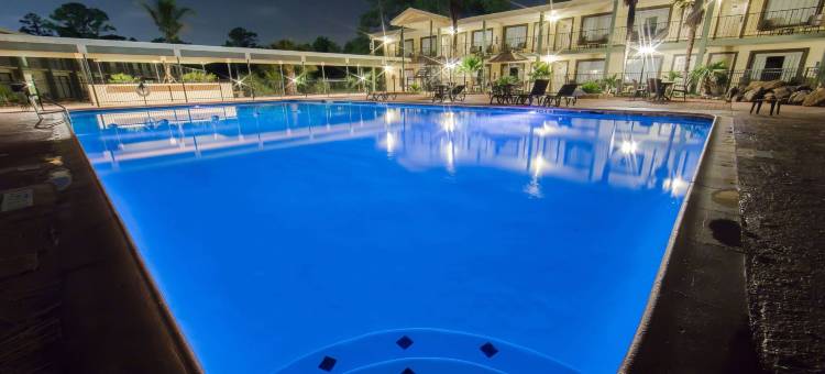 休斯顿洲际机场东华美达酒店(Ramada by Wyndham Houston InterContinental Airport East)图片