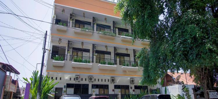 红门酒店@卡美娜多加兰普拉姆(RedDoorz @ Jalan Pramuka Manado)图片