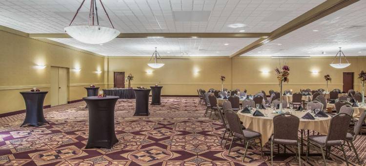 格兰德城区华美达酒店(Ramada by Wyndham Midtown Grand Island)图片