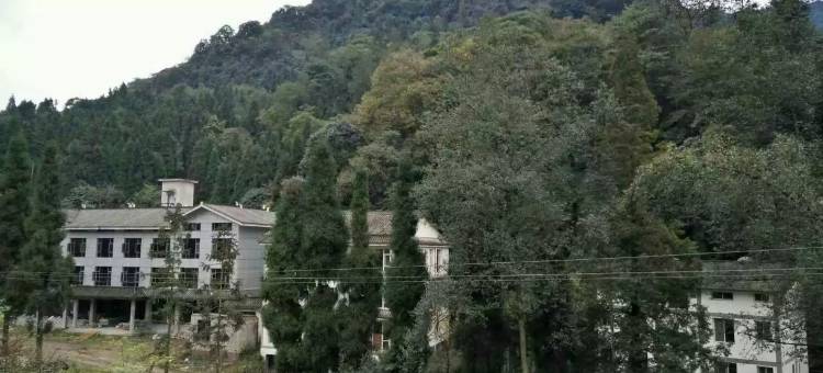 峨眉山秀林山庄图片