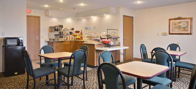 克劳福兹维尔速8酒店(Super 8 by Wyndham Crawfordsville)图片